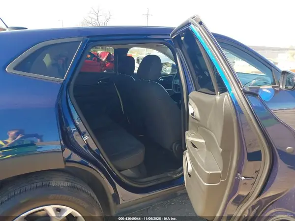 KL77LFE27RC085883 2024 CHEVROLET TRAX - Image 8
