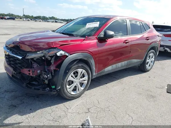 KL77LFE27RC134905 2024 CHEVROLET TRAX - Image 2