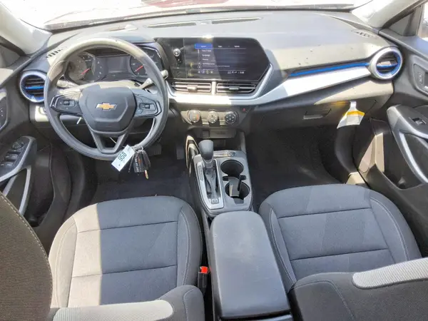 KL77LFE27RC135150 2024 CHEVROLET TRAX - Image 8