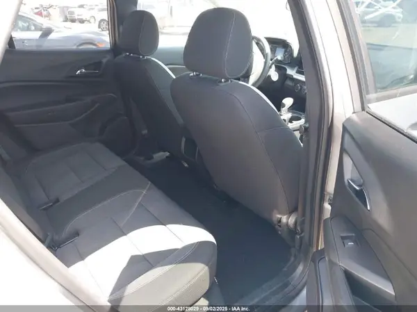 KL77LFE27RC136962 2024 CHEVROLET TRAX - Image 8