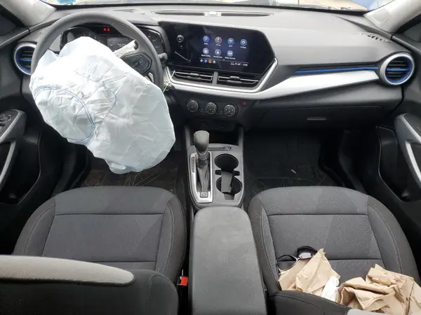 KL77LFE27RC160405 2024 CHEVROLET TRAX - Image 8
