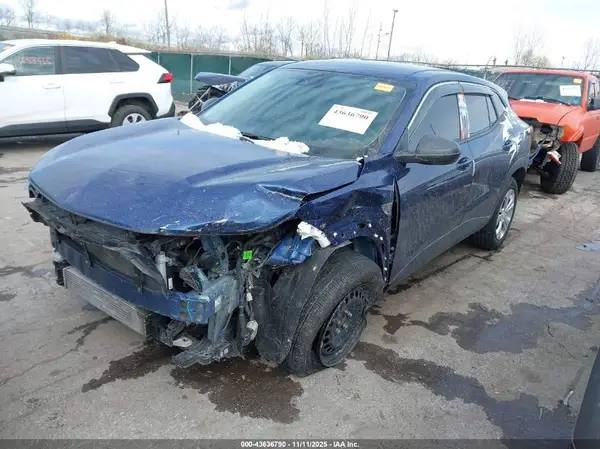 KL77LFE27RC160419 2024 CHEVROLET TRAX - Image 2