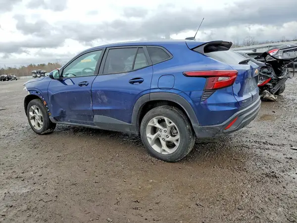 KL77LFE27RC176538 2024 CHEVROLET TRAX - Image 2