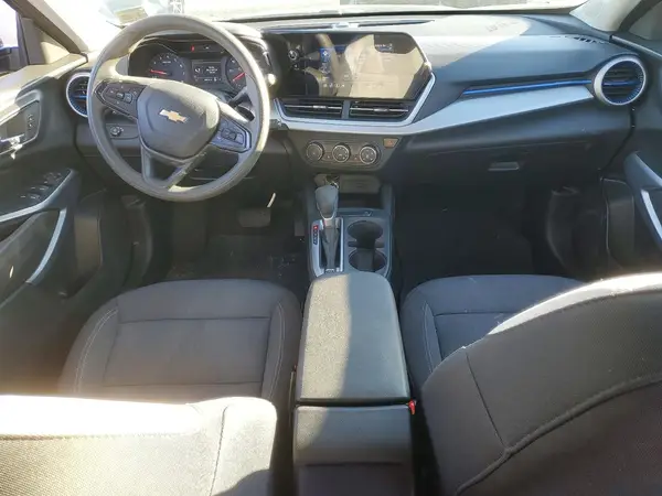 KL77LFE27RC216925 2024 CHEVROLET TRAX - Image 8