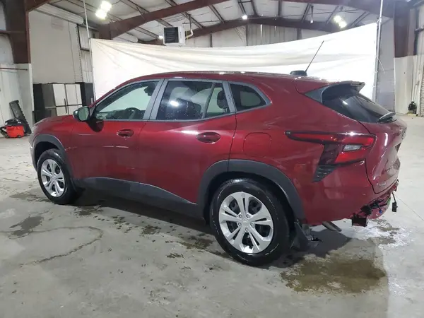 KL77LFE27RC232560 2024 CHEVROLET TRAX - Image 2