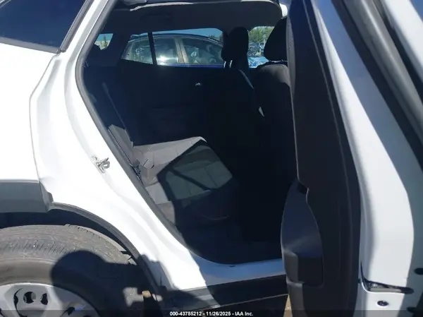 KL77LFE27RC233093 2024 CHEVROLET TRAX - Image 8
