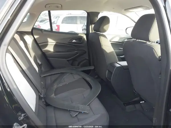 KL77LFE27RC234700 2024 CHEVROLET TRAX - Image 8