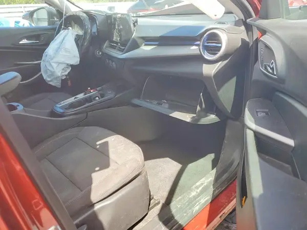 KL77LFE28RC056909 2024 CHEVROLET TRAX - Image 8