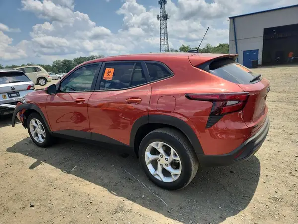 KL77LFE28RC142091 2024 CHEVROLET TRAX - Image 2