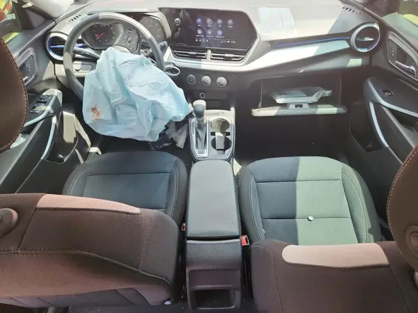 KL77LFE28RC142091 2024 CHEVROLET TRAX - Image 8
