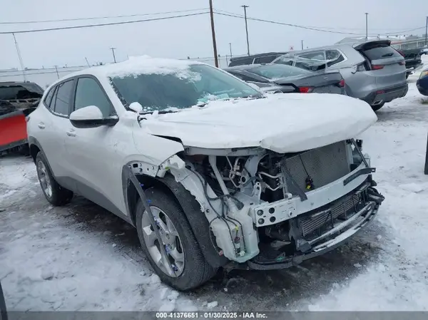 KL77LFE28RC231272 2024 CHEVROLET TRAX - Image 1