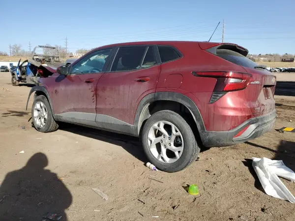 KL77LFE28RC235631 2024 CHEVROLET TRAX - Image 2