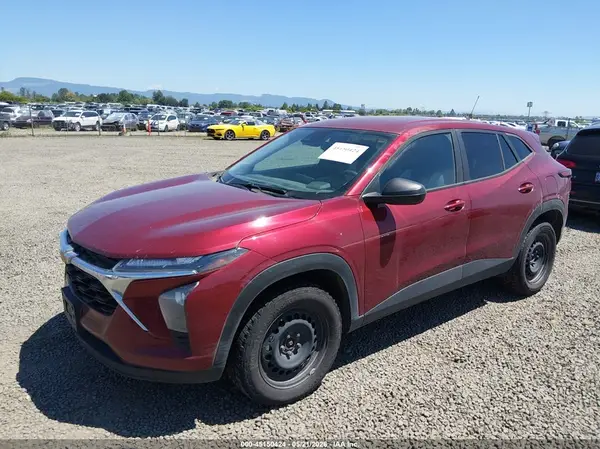 KL77LFE28RC245639 2024 CHEVROLET TRAX - Image 2