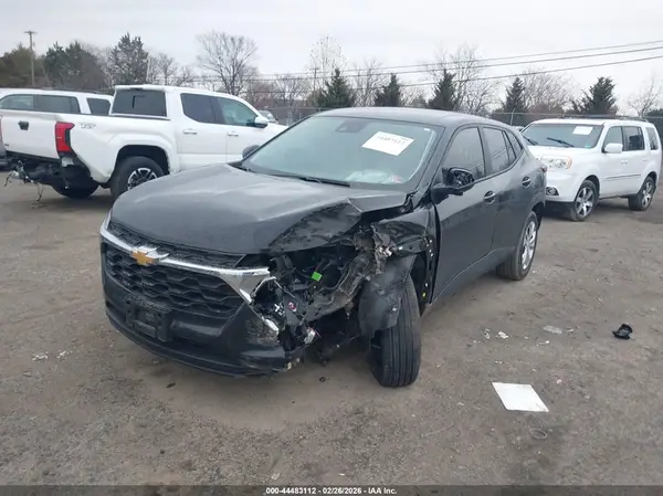 KL77LFE29RC049449 2024 CHEVROLET TRAX - Image 2