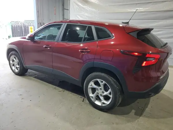 KL77LFE29RC066493 2024 CHEVROLET TRAX - Image 2