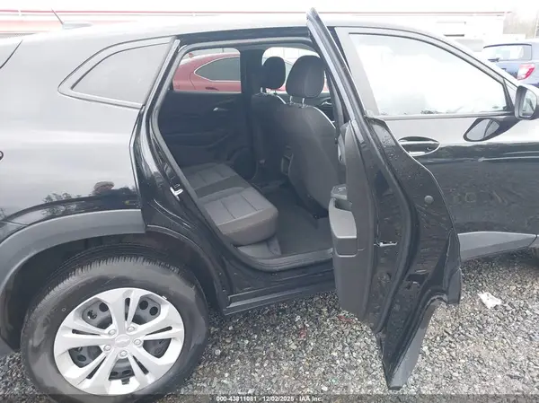 KL77LFE29RC086744 2024 CHEVROLET TRAX - Image 8