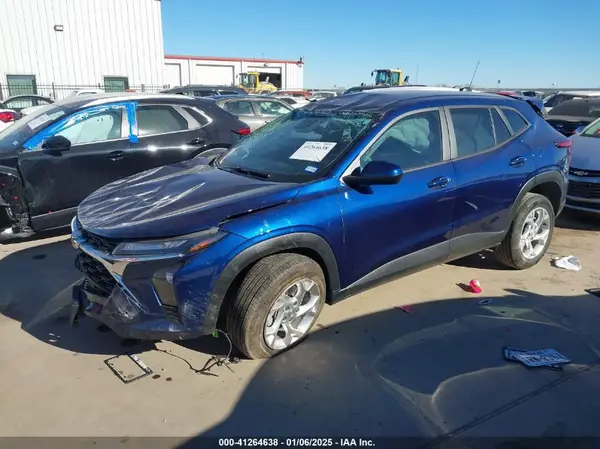 KL77LFE29RC127857 2024 CHEVROLET TRAX - Image 2