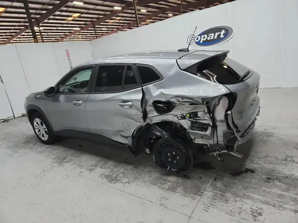 KL77LFE29RC151723 2024 CHEVROLET TRAX - Image 2
