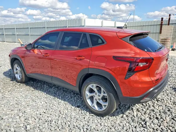 KL77LFE29RC163211 2024 CHEVROLET TRAX - Image 2