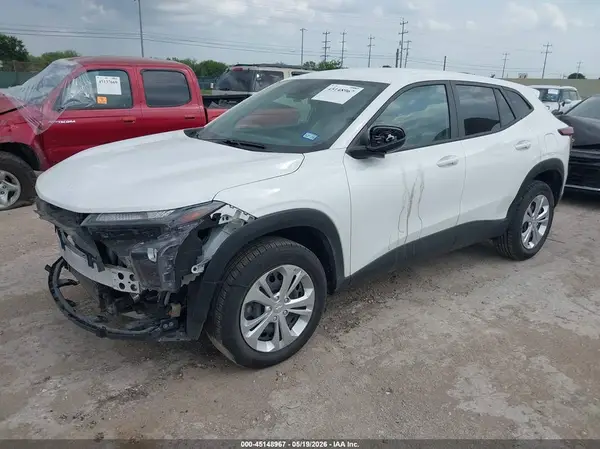 KL77LFE29RC174502 2024 CHEVROLET TRAX - Image 2