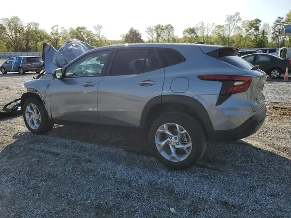 KL77LFE29RC207577 2024 CHEVROLET TRAX - Image 2