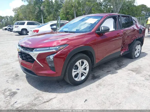 KL77LFE29RC214528 2024 CHEVROLET TRAX - Image 2