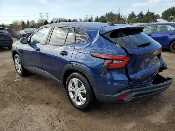 KL77LFE29RC215811 2024 CHEVROLET TRAX - Image 2