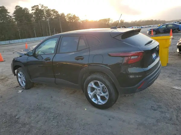 KL77LFE29RC222550 2024 CHEVROLET TRAX - Image 2