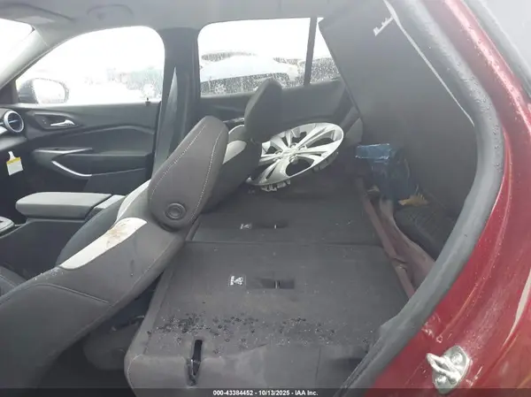 KL77LFE29RC242586 2024 CHEVROLET TRAX - Image 8