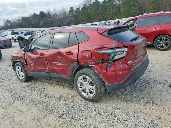 KL77LFE2XRC030814 2024 CHEVROLET TRAX - Image 2