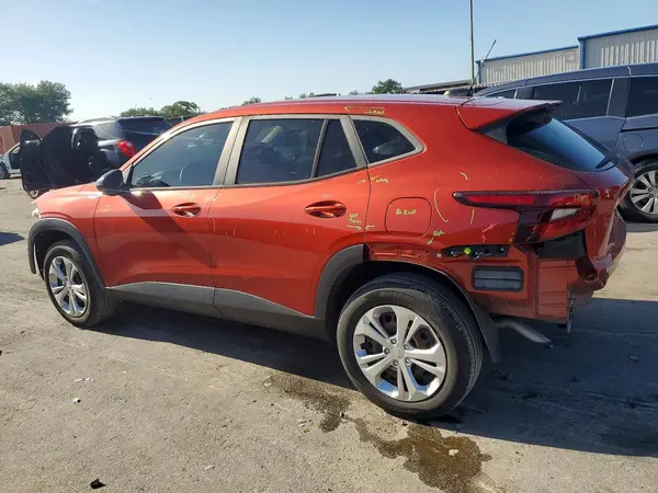 KL77LFE2XRC051100 2024 CHEVROLET TRAX - Image 2