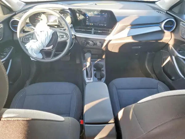 KL77LFE2XRC053297 2024 CHEVROLET TRAX - Image 8