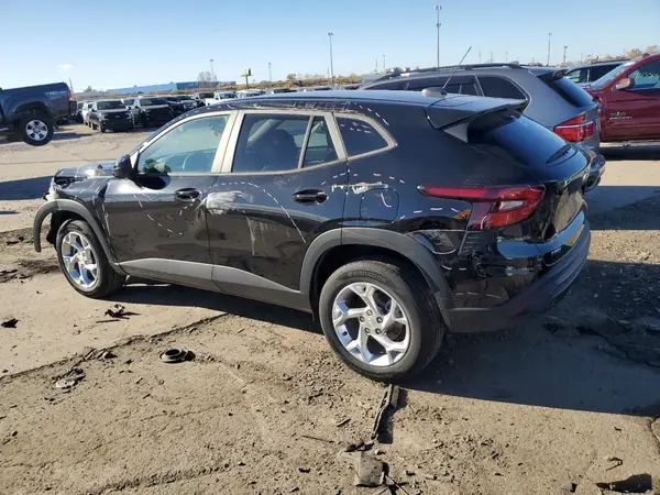 KL77LFE2XRC060749 2024 CHEVROLET TRAX - Image 2
