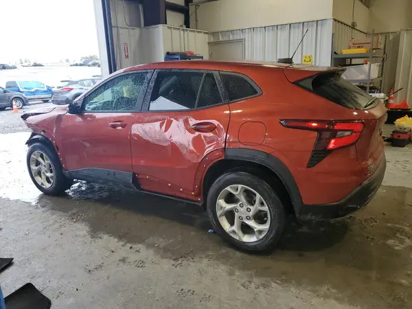 KL77LFE2XRC100327 2024 CHEVROLET TRAX - Image 2