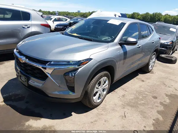 KL77LFE2XRC102286 2024 CHEVROLET TRAX - Image 2