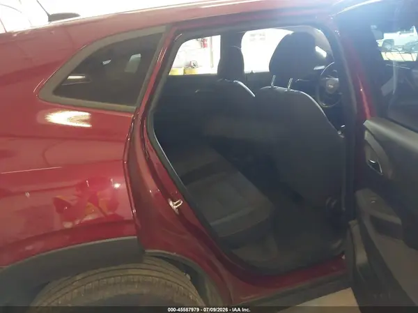 KL77LFE2XRC135580 2024 CHEVROLET TRAX - Image 8