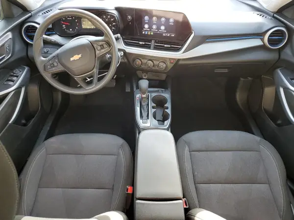 KL77LFE2XRC139435 2024 CHEVROLET TRAX - Image 8