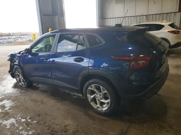 KL77LFE2XRC179921 2024 CHEVROLET TRAX - Image 2