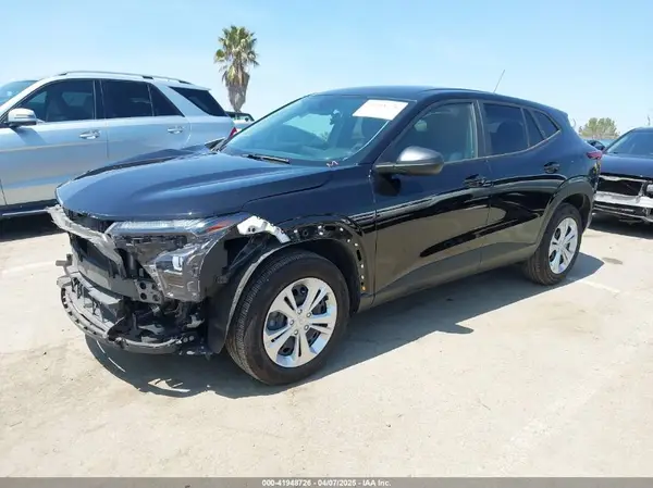 KL77LFE2XRC189008 2024 CHEVROLET TRAX - Image 2