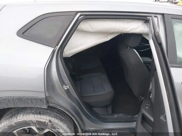 KL77LFE2XRC213243 2024 CHEVROLET TRAX - Image 8