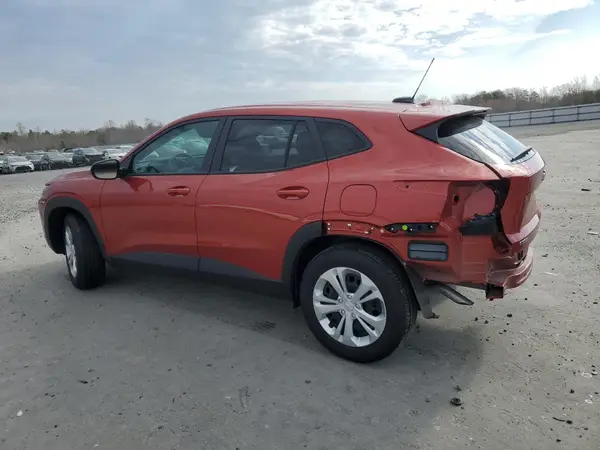KL77LFE2XRC217759 2024 CHEVROLET TRAX - Image 2