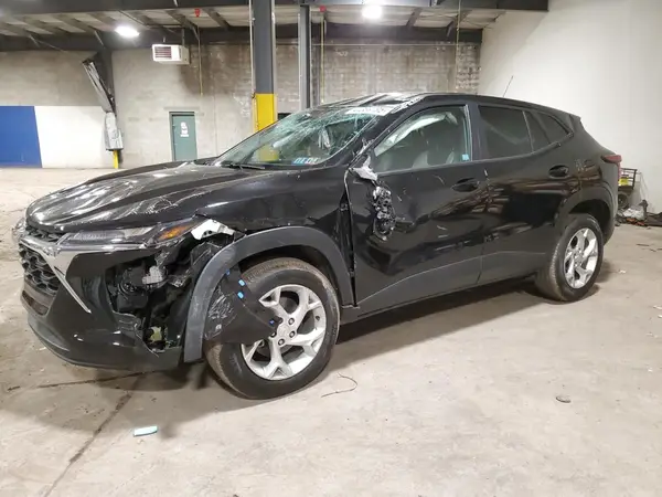 KL77LFEP0SC000481 2025 CHEVROLET TRAX - Image 1