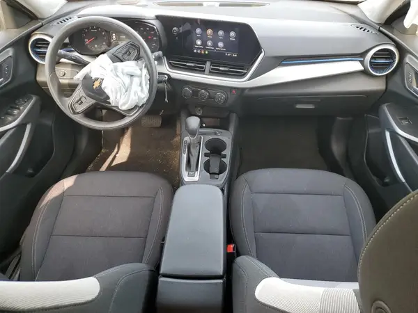 KL77LFEP0SC001629 2025 CHEVROLET TRAX - Image 8