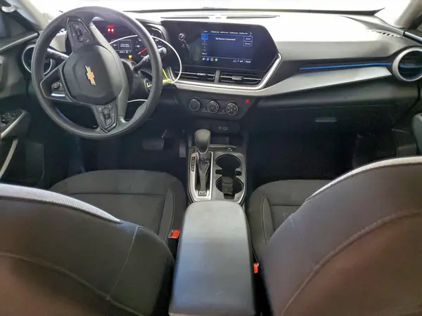 KL77LFEP0SC009634 2025 CHEVROLET TRAX - Image 8