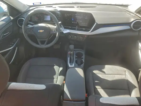 KL77LFEP0SC064665 2025 CHEVROLET TRAX - Image 8