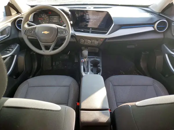 KL77LFEP0SC098248 2025 CHEVROLET TRAX - Image 8