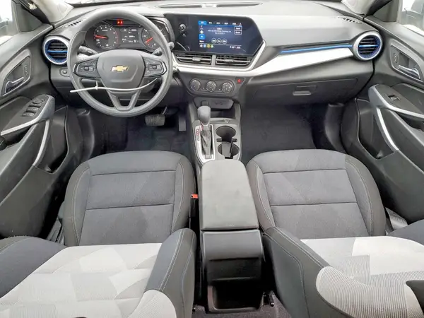 KL77LFEP0SC112987 2025 CHEVROLET TRAX - Image 8