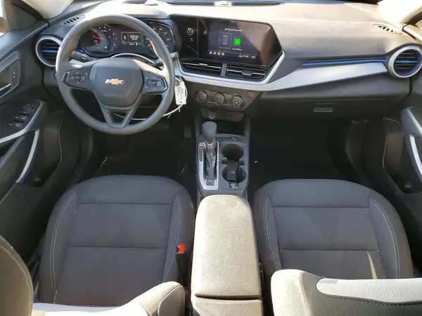 KL77LFEP0SC115386 2025 CHEVROLET TRAX - Image 8