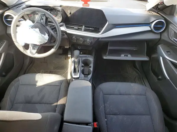 KL77LFEP0SC130034 2025 CHEVROLET TRAX - Image 8