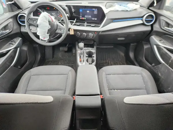 KL77LFEP0SC164331 2025 CHEVROLET TRAX - Image 8